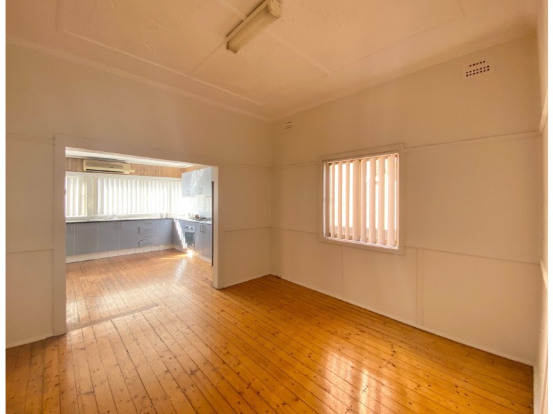 15 Egan St, Bankstown NSW 2200