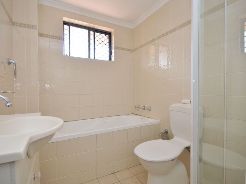 2/32-34 Station Rd, Auburn NSW 2144