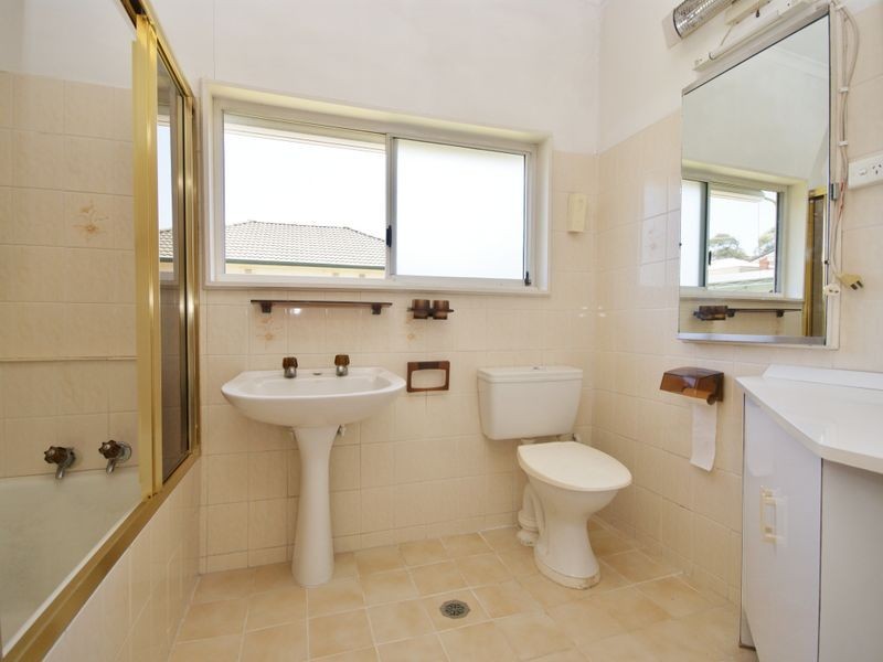 Fairfield East NSW 2165