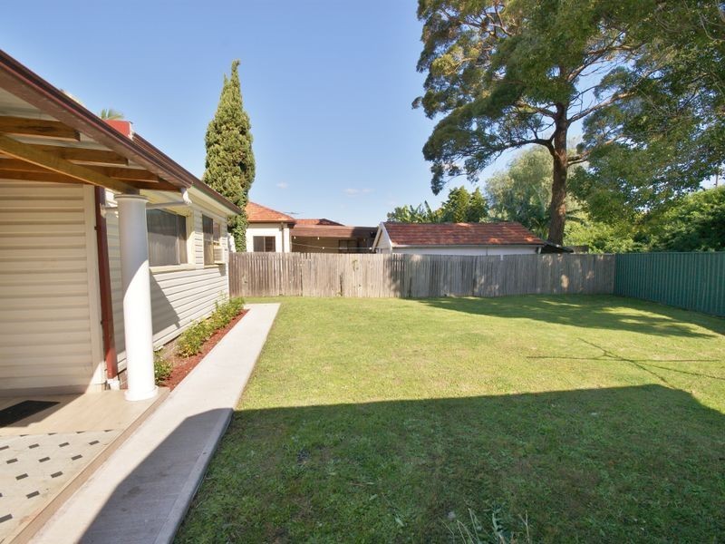 13 Matthew Rd, Lidcombe NSW 2141