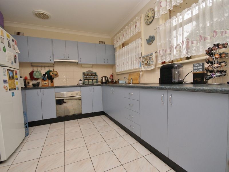 7 Lucas Avenue, Moorebank NSW 2170