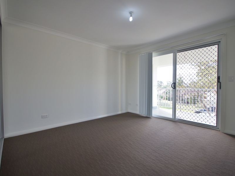 49 Chisholm Cr, Bradbury NSW 2560