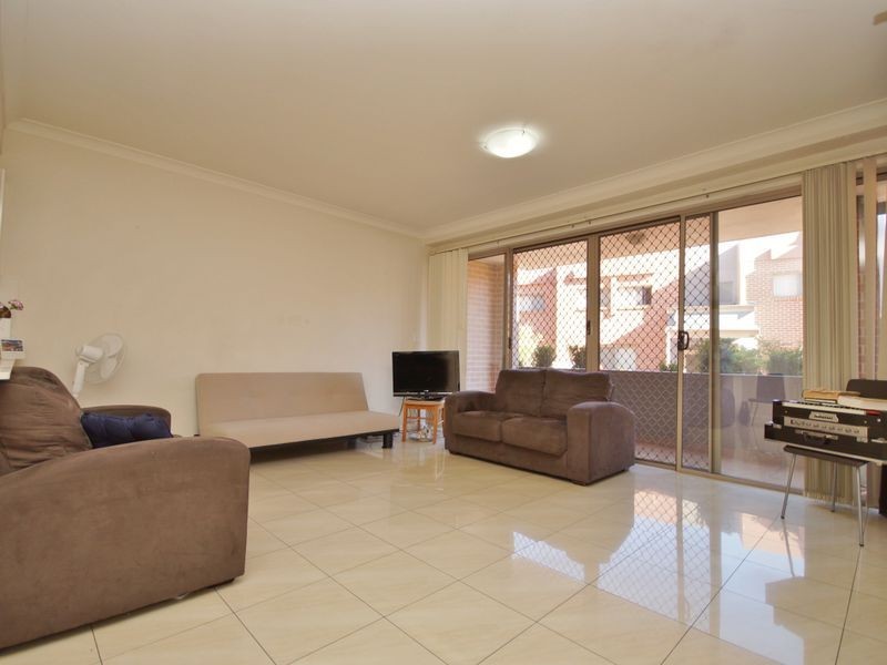 25/546-556 Woodville Rd, Guildford NSW 2161