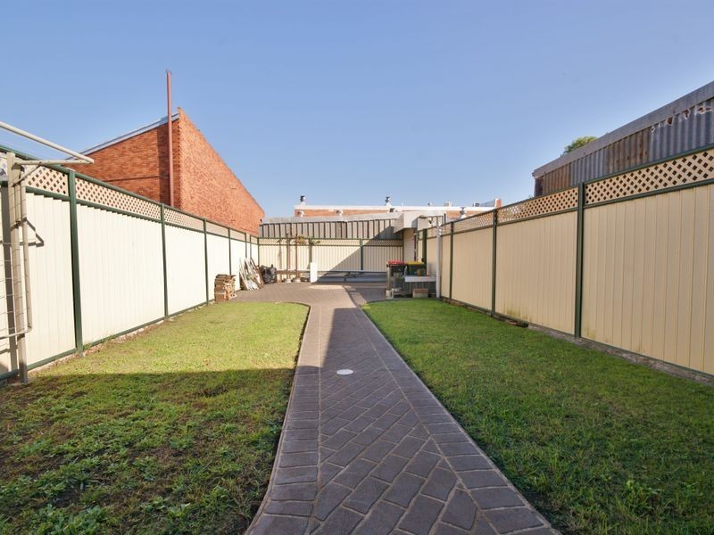 413 Park Rd, Regents Park NSW 2143