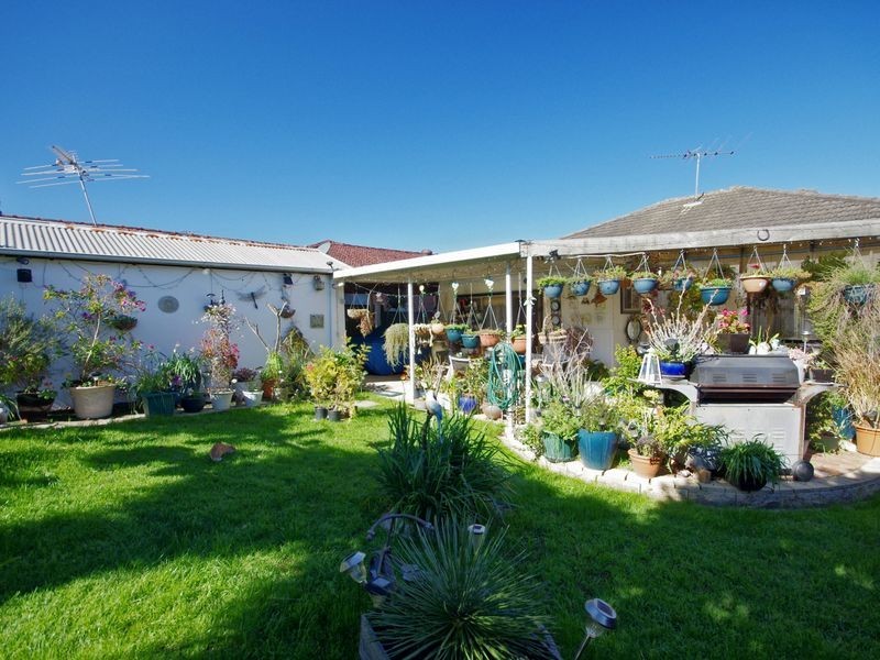 49 Robertson St, Guildford West NSW 2161