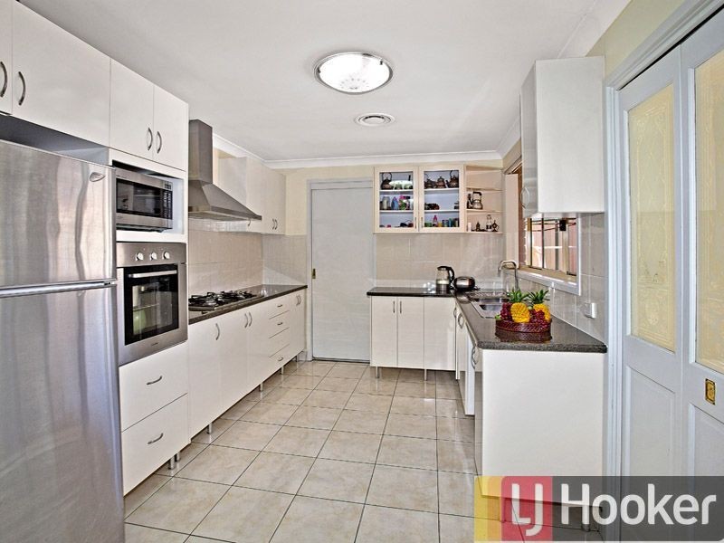 9 Carnation Avenue, Guildford NSW 2161