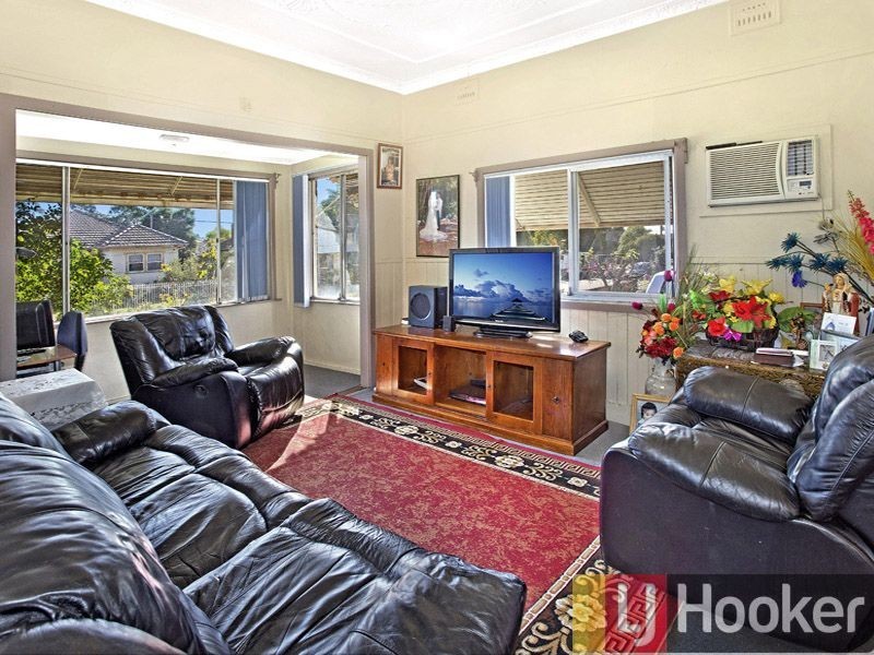 74 Station St, Guildford NSW 2161