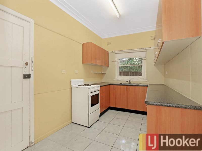 8 Antwerp Street, Auburn NSW 2144