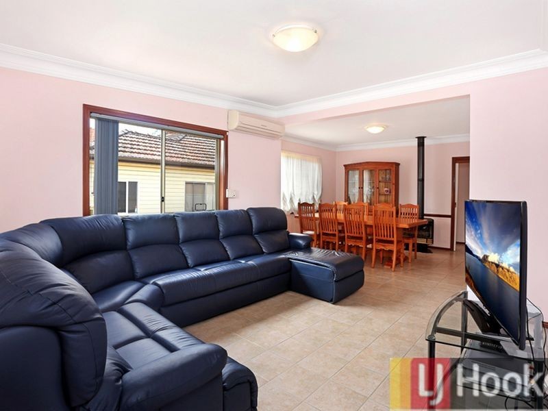 279 Auburn Rd, Auburn NSW 2144