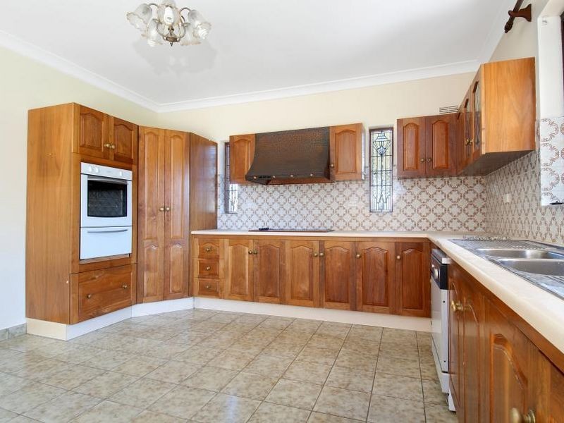 219 Auburn Rd, Auburn NSW 2144