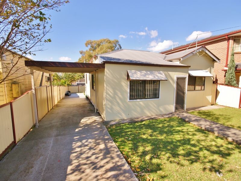 85 Sixth Avenue, Berala NSW 2141