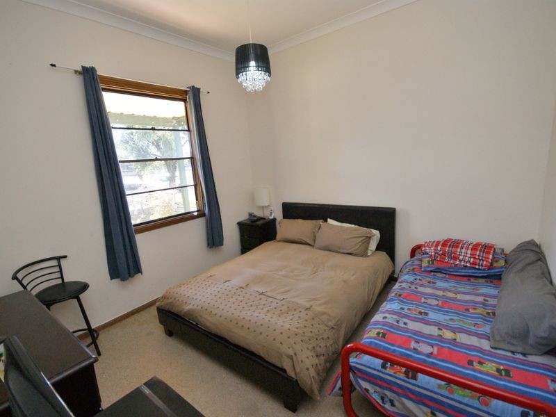 25 Railway St, Yennora NSW 2161