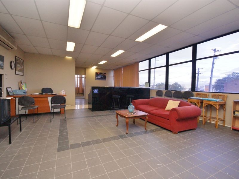 2-4 Beresford Rd, Greenacre NSW 2190