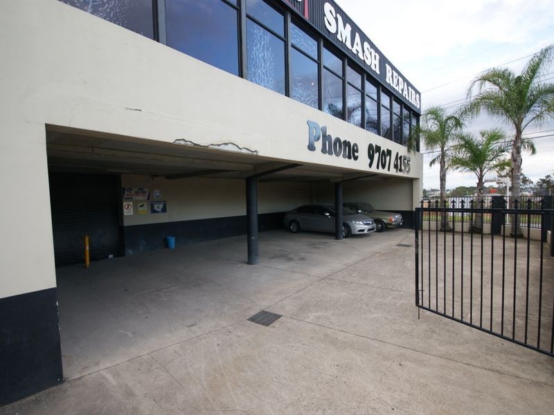 2-4 Beresford Rd, Greenacre NSW 2190