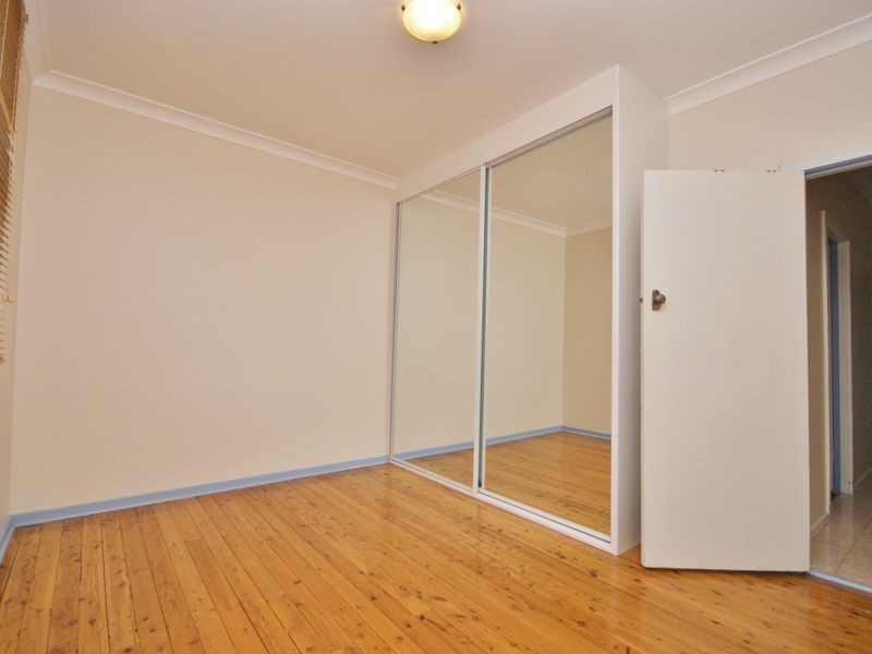 10 Whiting Street, Regents Park NSW 2143