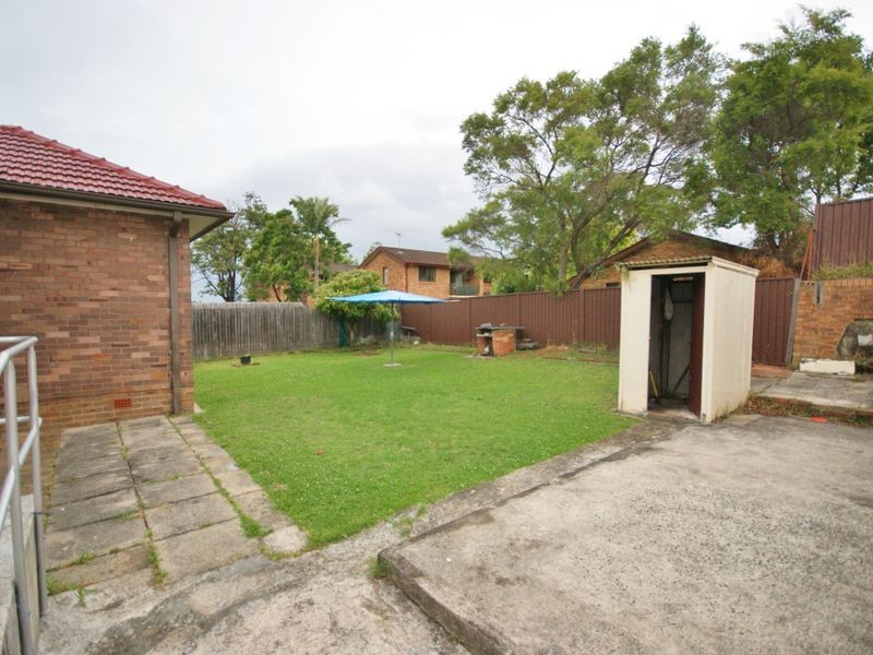 10 Whiting Street, Regents Park NSW 2143