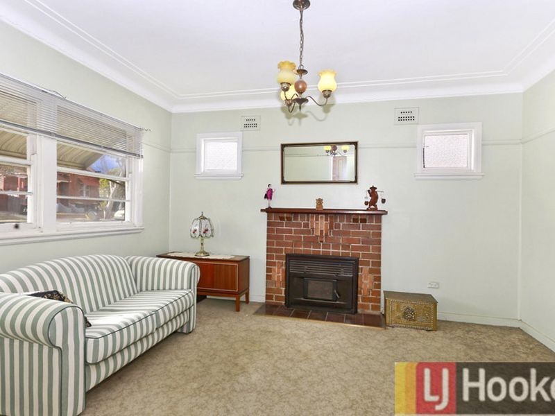 32 Kent Street, Regents Park NSW 2143