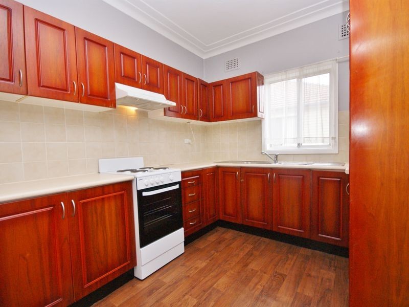 11 Antwerp St, Auburn NSW 2144