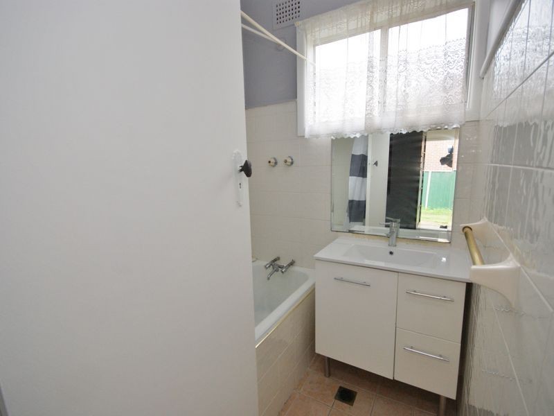 11 Antwerp St, Auburn NSW 2144