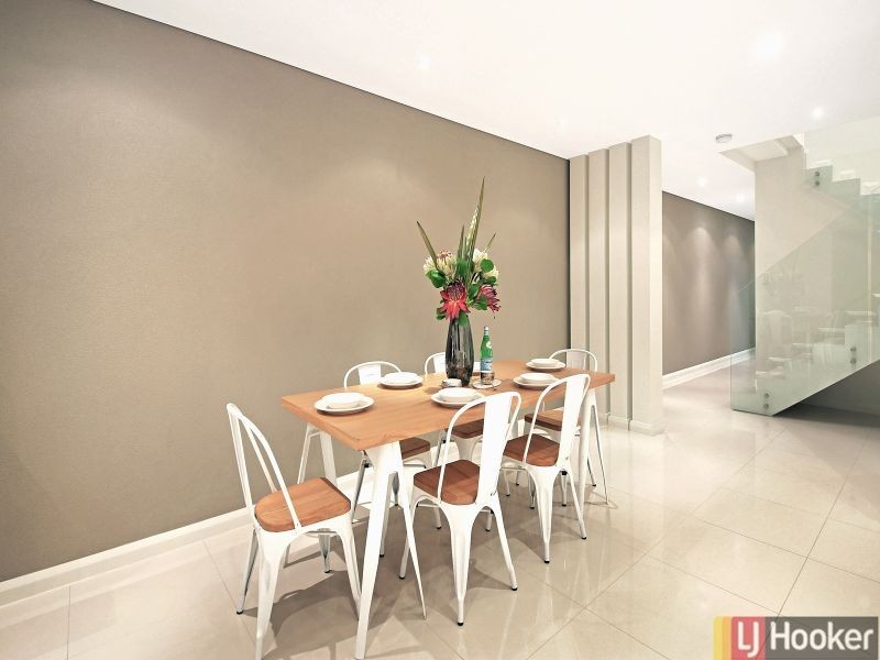 153 Hillcrest Ave, Greenacre NSW 2190