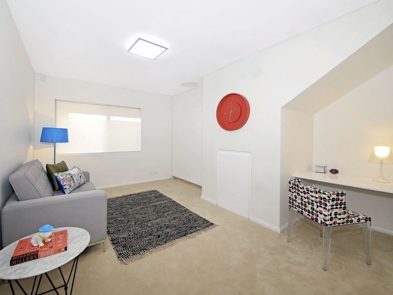 153 Hillcrest Ave, Greenacre NSW 2190