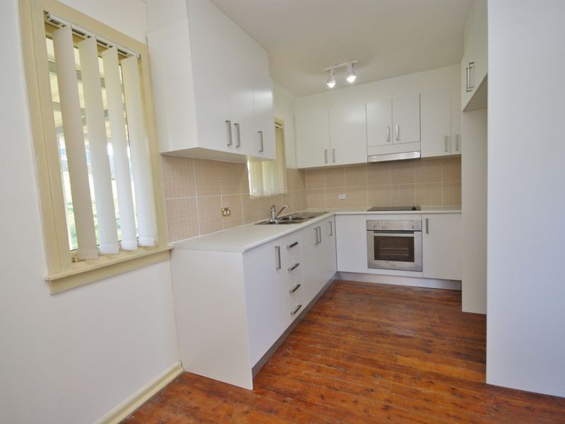 7 Albany St, Busby NSW 2168