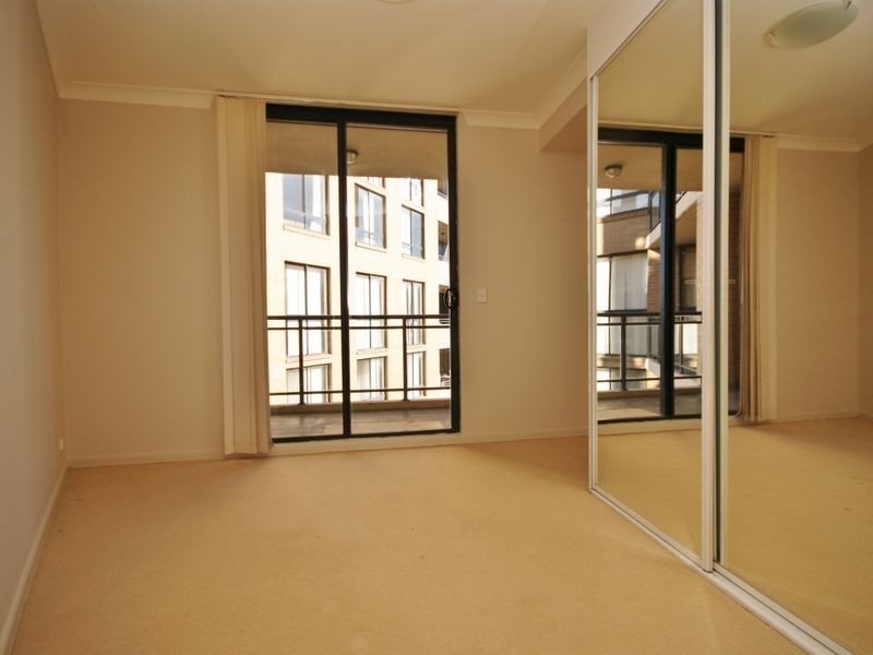 5039/57 Queen St, Auburn NSW 2144