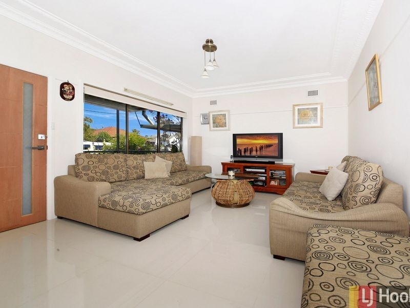 25 Steel St, Granville NSW 2142