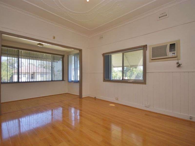 74 Station St, Guildford NSW 2161