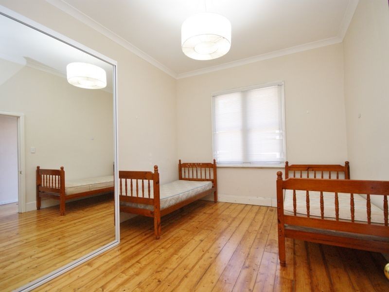 70 Harrow Rd, Auburn NSW 2144