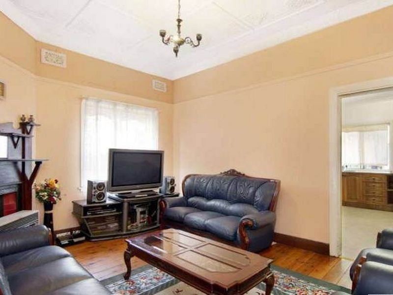 14 Chisholm Rd, Auburn NSW 2144