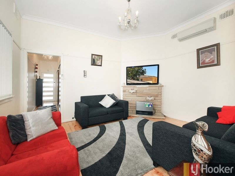 35 Yillowra St, Auburn NSW 2144