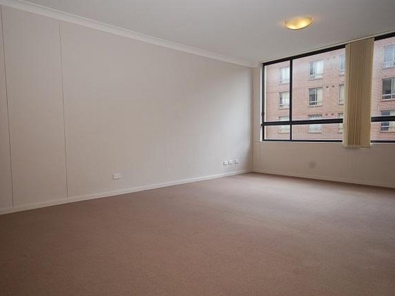 2205/62-72 Queen St, Auburn NSW 2144