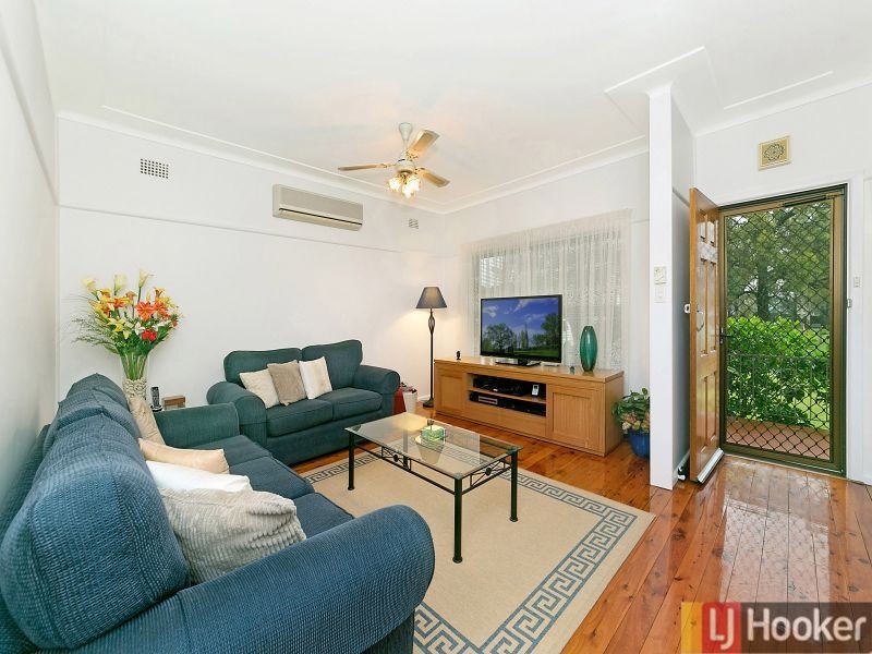 19 Hunt St, Guildford West NSW 2161