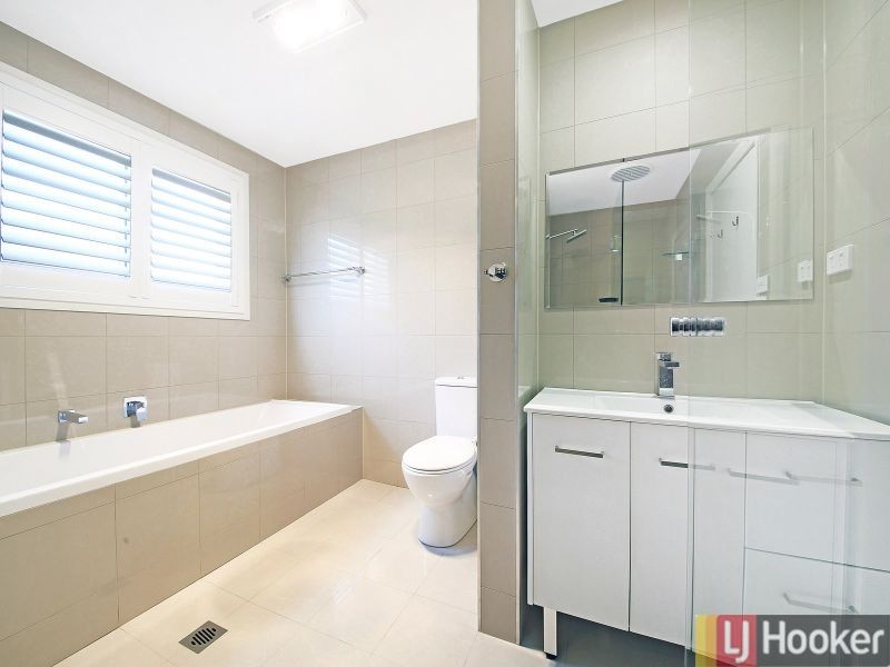 26a Cheatle St, East Hills NSW 2213