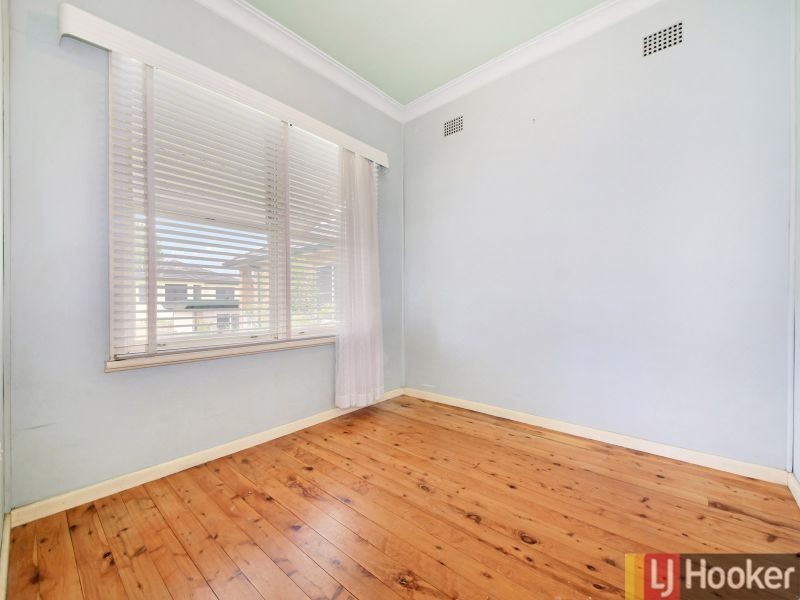 10 Sixth Avenue, Berala NSW 2141