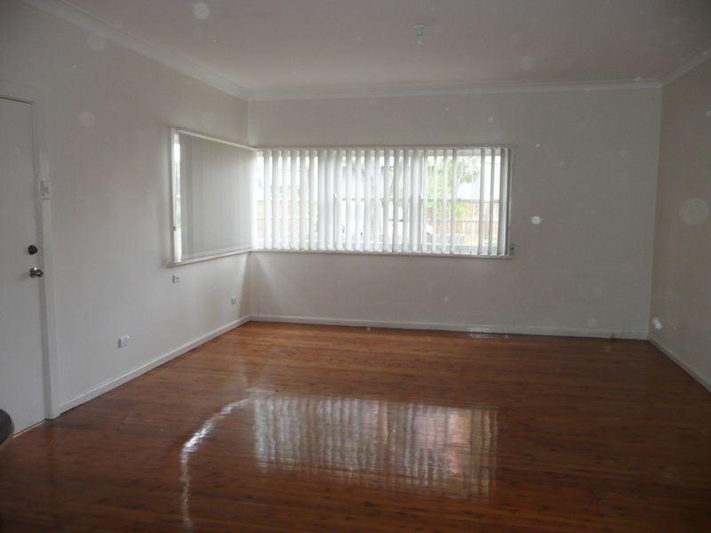 542 Woodville Rd, Guildford NSW 2161