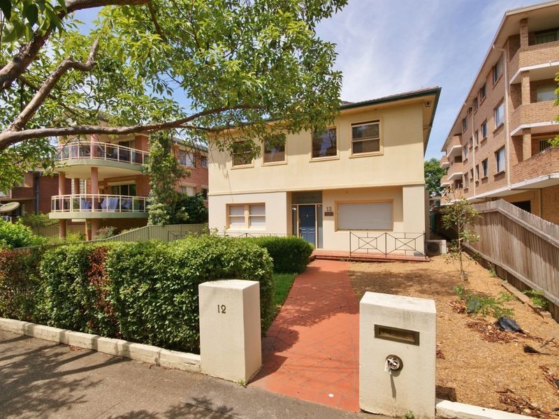 12 Caroline Street, Westmead NSW 2145