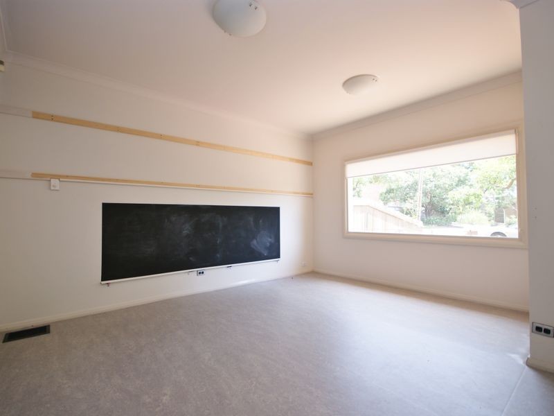 12 Caroline Street, Westmead NSW 2145