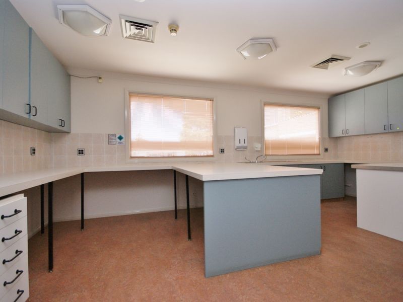 12 Caroline Street, Westmead NSW 2145