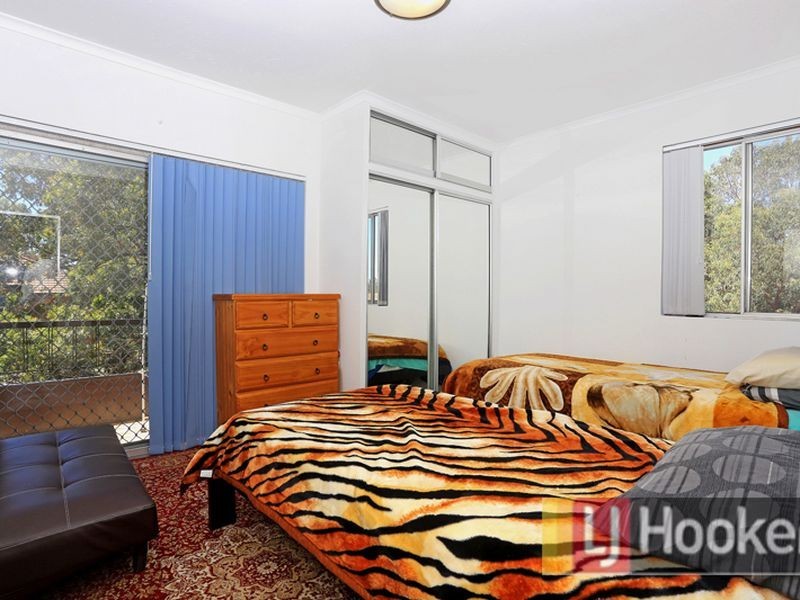 10/37 Calliope St, Guildford NSW 2161