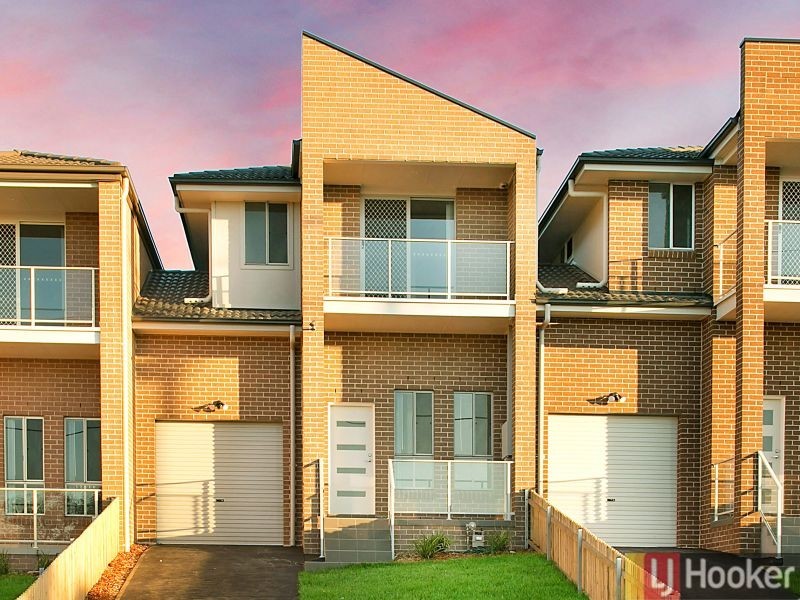 130 Lindesay St, Campbelltown NSW 2560