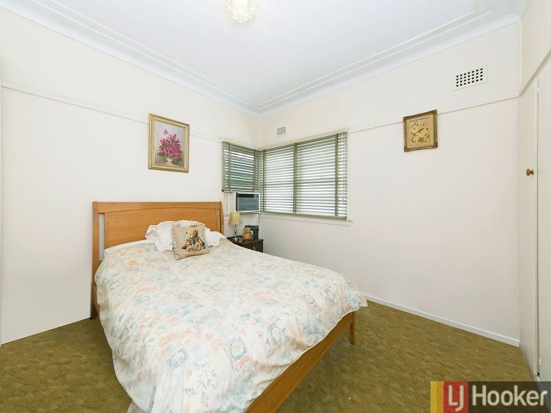 60 Leura Rd, Auburn NSW 2144