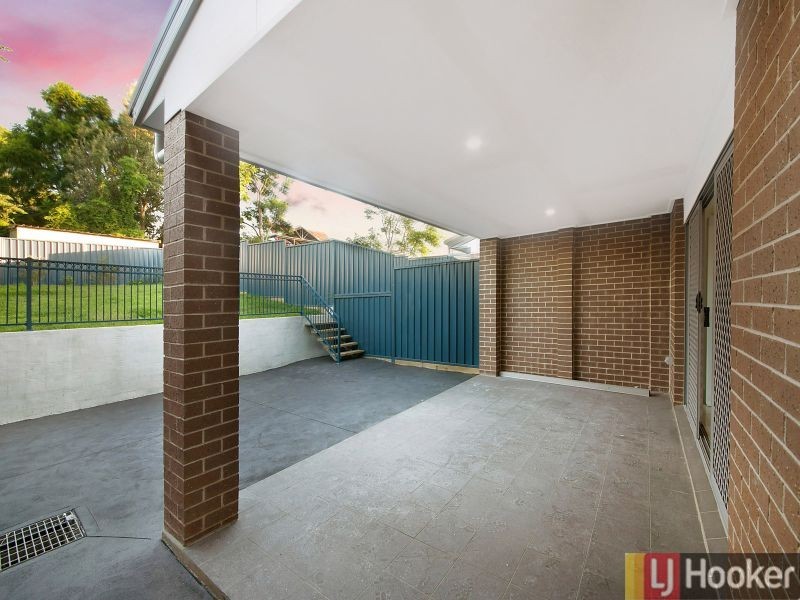130b Lindesay St, Campbelltown NSW 2560
