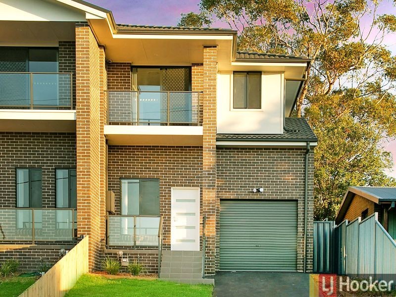 130D Lindesay St, Campbelltown NSW 2560