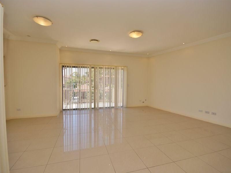 9/81-83 Bangor St, Guildford NSW 2161