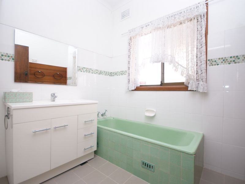 142 Nottinghill Rd, Berala NSW 2141