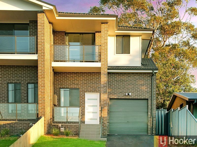 130D Lindesay St, Campbelltown NSW 2560