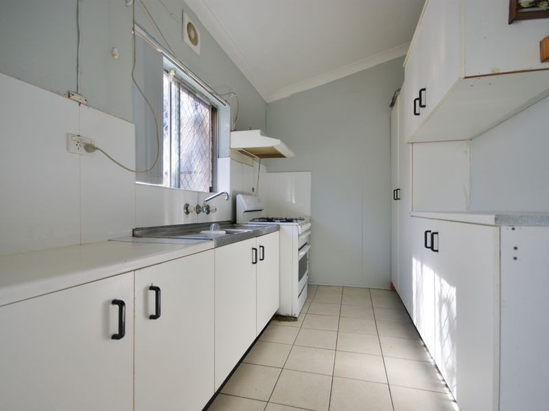 9 Chestnut Road, Auburn NSW 2144