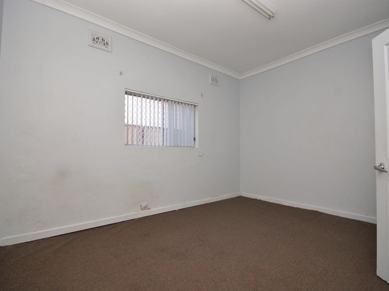 9 Chestnut Road, Auburn NSW 2144